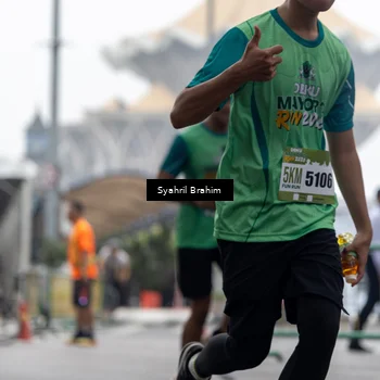 Runner Photo 8556811
