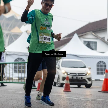 Runner Photo 8556876
