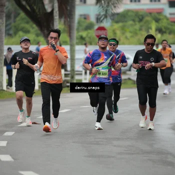 Runner Photo 8556943