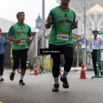 Runner Photo 8557001