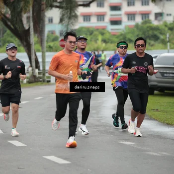 Runner Photo 8557004