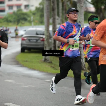Runner Photo 8557025