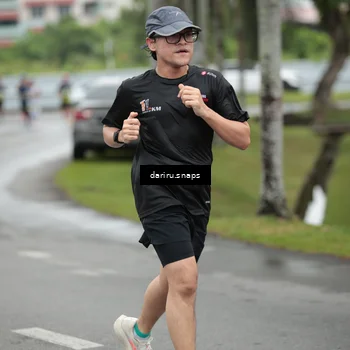 Runner Photo 8557060