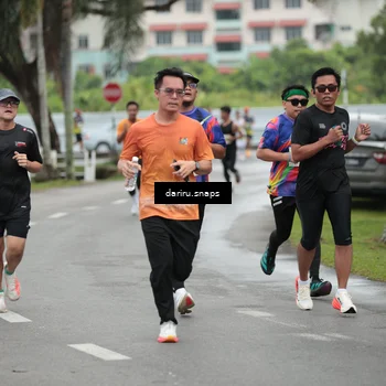 Runner Photo 8557073