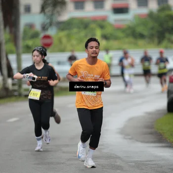 Runner Photo 8557080