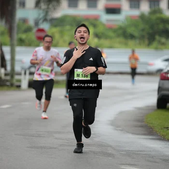 Runner Photo 8557260