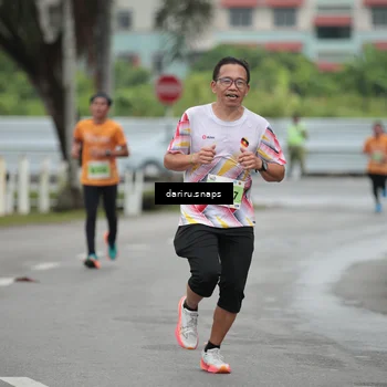 Runner Photo 8557281