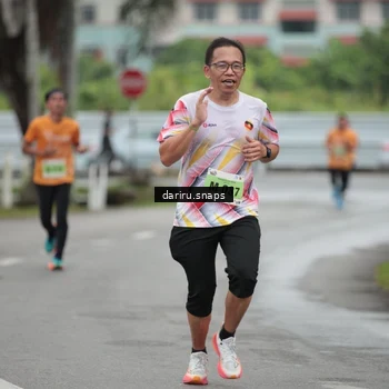 Runner Photo 8557286