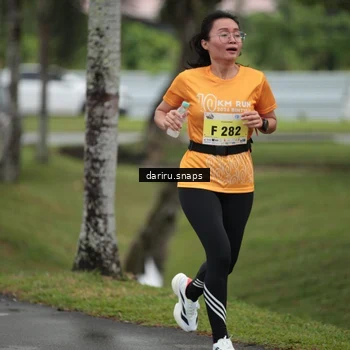 Runner Photo 8557395
