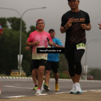 Runner Photo 8557504