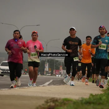 Runner Photo 8557509