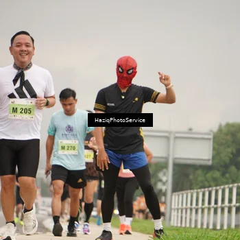 Runner Photo 8557665