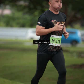 Runner Photo 8557734