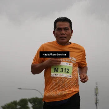 Runner Photo 8557753