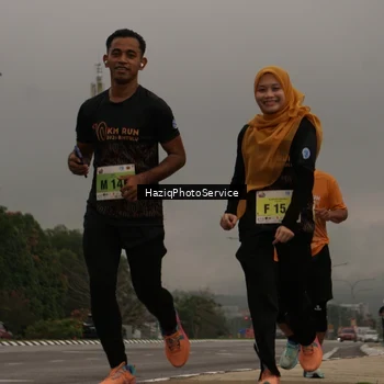 Runner Photo 8557773