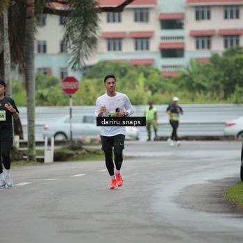 Runner Photo 8557774