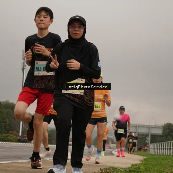 Runner Photo 8557835