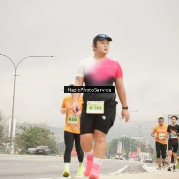 Runner Photo 8557839
