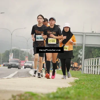 Runner Photo 8557855