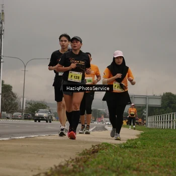 Runner Photo 8557863