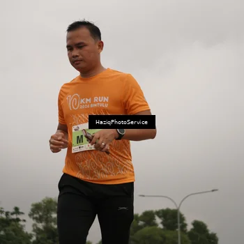 Runner Photo 8557899