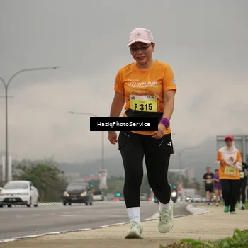 Runner Photo 8557916