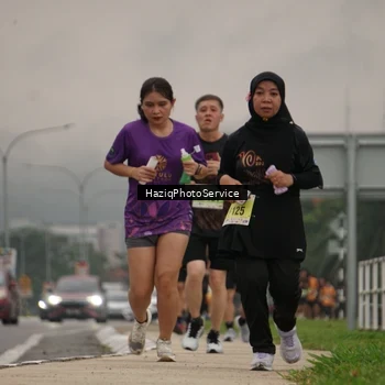 Runner Photo 8557984