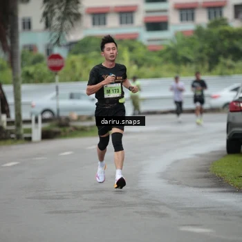 Runner Photo 8558064