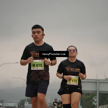 Runner Photo 8558076