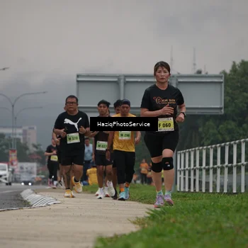 Runner Photo 8558077
