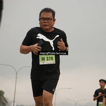 Runner Photo 8558099