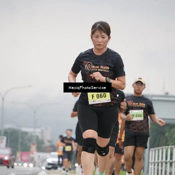 Runner Photo 8558101
