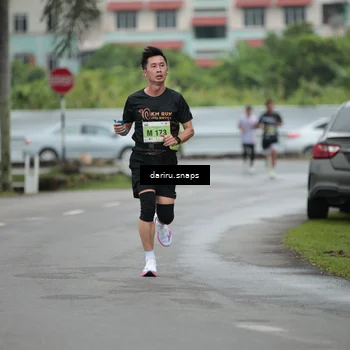 Runner Photo 8558115