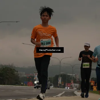 Runner Photo 8558168