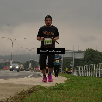 Runner Photo 8558172