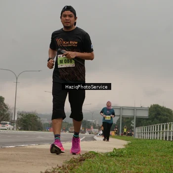 Runner Photo 8558175