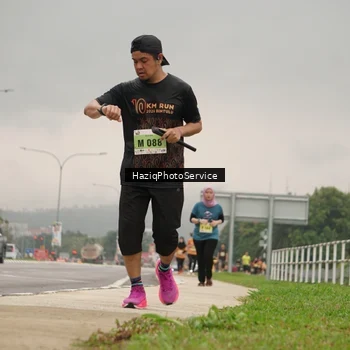 Runner Photo 8558180