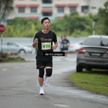 Runner Photo 8558202