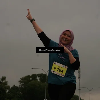Runner Photo 8558210