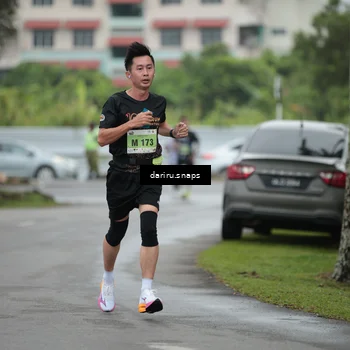 Runner Photo 8558211