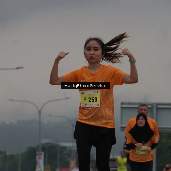 Runner Photo 8558219