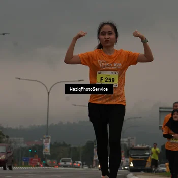 Runner Photo 8558244