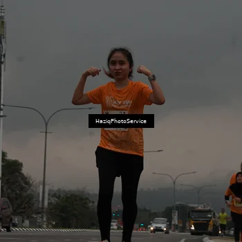 Runner Photo 8558248