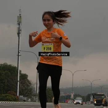 Runner Photo 8558252