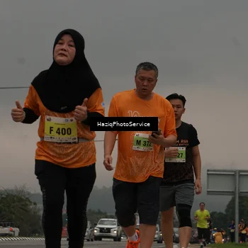 Runner Photo 8558266