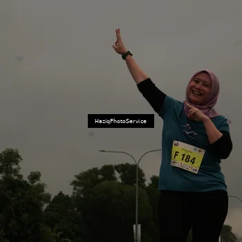 Runner Photo 8558272
