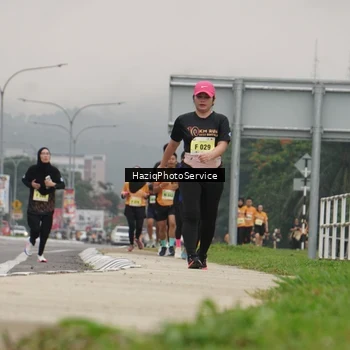 Runner Photo 8558306
