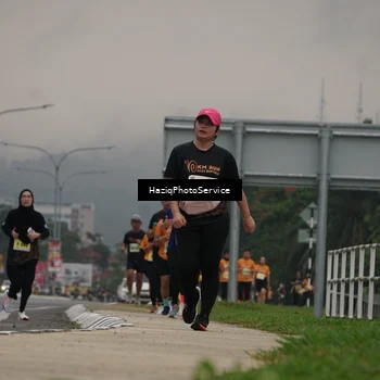 Runner Photo 8558322