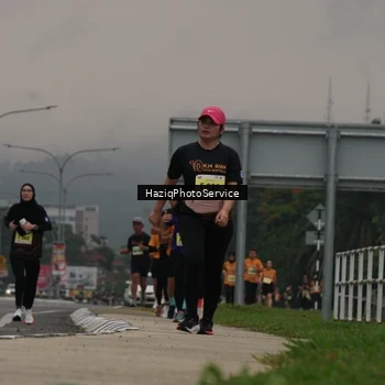 Runner Photo 8558325