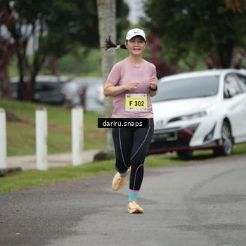 Runner Photo 8558342